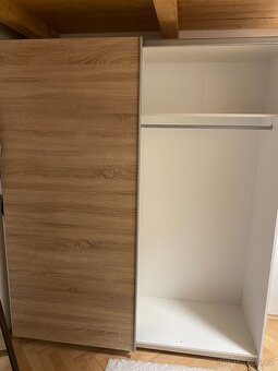 šatní skříň - 3