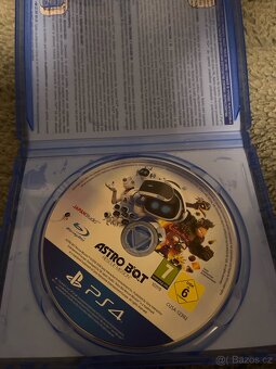 Prodám hru na ps4 astro bot - 3