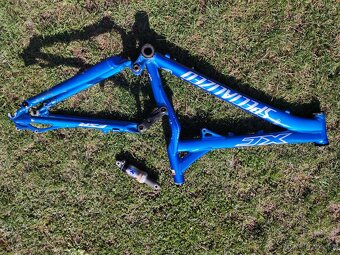 Celoodpružený rám Specialized - 3