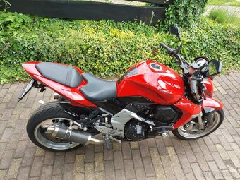 Kawasaki Z1000 - 3