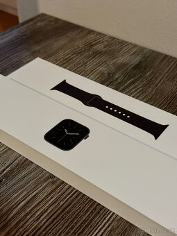 Apple Watch Series 6 (GPS) - 44 mm - 3
