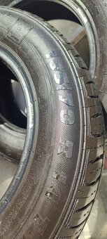 Prodám 2ks Semperit Comfort-Life2 165/70 R14-letní-6mm - 3
