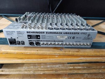 Behringer eurorack UB2222FX - PRO - 3