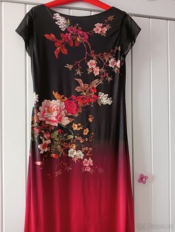 Krásné šaty Axello- vel 38 - 3