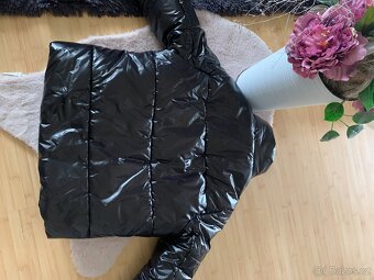 DÁMSKÁ ZIMNÍ BUNDA - 3