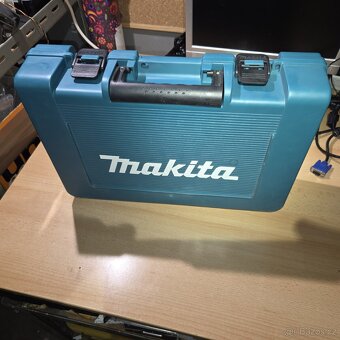 Originalni kufr  k vrtacce Makita - novy - 3