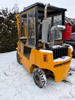 VZV Balkan car 2.5T - 3