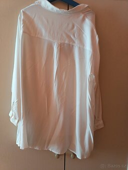 Bílá halena - 3