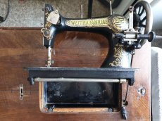 Šlapací šicí stroj Wettina Familiae 1888 - 3