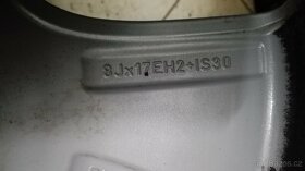 Zimní kola BMW F10,F11 17" - 3