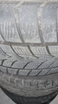 Zimní Pneu 235/40 r19 - 3