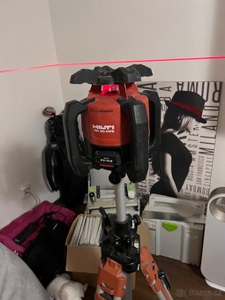 Hilti PR 30 HVS A12 rotační laser s latí a stativem - 3
