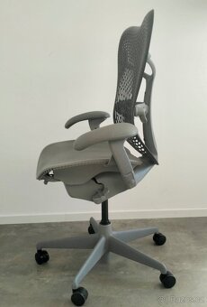 Kancelářská židle Herman Miller Mirra - 3