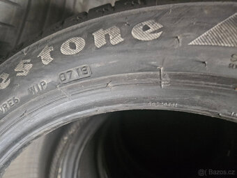 235/45R19 99W XL Firestone - 3