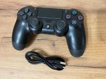 Ovladače PS4 - 3