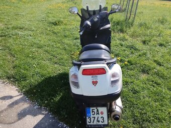 Piaggio X9 500 - 3