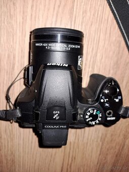 FOTOAPARÁT NIKON COOLPIX P10, příslušenství na fotce. - 3