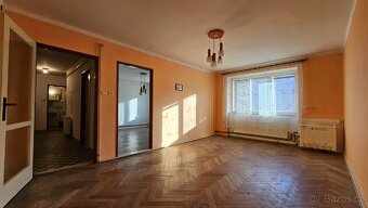 Prodám byt 2+1 v centru Nové Paky / 60m² - 3