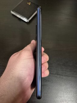 Samsung S20 FE - 3