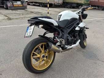 Triumph Speed Triple 1050 ABS HAVAROVANÁ - 3