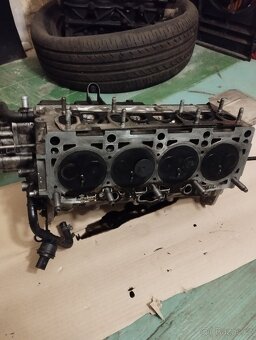 prodam hlavu motoru BMM 103 kw 8v - 3