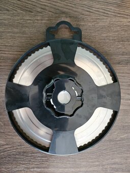 ELEKTRICKÝ KRÁJEČ - 3