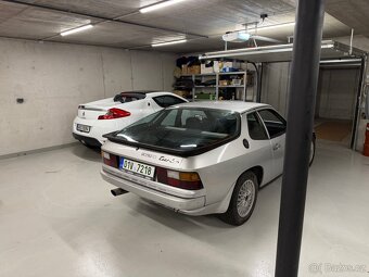 Porsche 924 turbo - 3