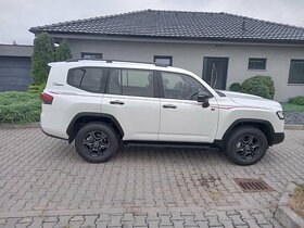 Land Cruiser LC 300 GR SPORT 3,3L TD, SLEVA - 3
