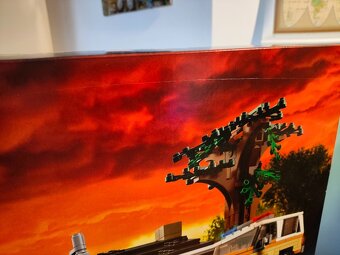 LEGO Stranger Things 75810 Upside Down - 3