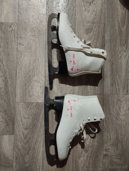 Prodám dívčí brusle - 3