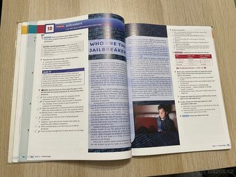 Učebnice angličtiny Maturita Solutions upper intermediate - 3