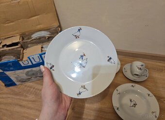 30 dílná sada nádobí VP design - 3