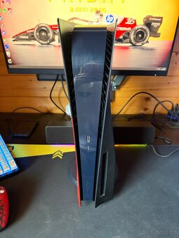 PS5 s mechanikou + Spider-Man design - 3