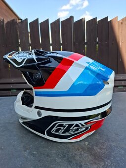 TroyLee Designs carbon - 3