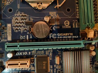 Gigabyte LGA1155, pro 2 a 3 generaci, i3, i5, i7,cena za obě - 3