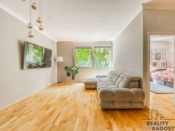 Prodej luxusního mezonetového bytu 4+kk, 99 m² + sklep, Koru - 3