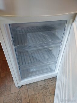 Lednice whirlpool 190cm - 3