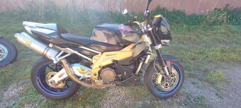 Aprilia Tuono 1000 R 2007 + další s poruchou elektroniky - 3