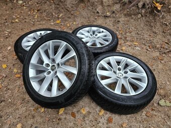 Zimní sada originálních Alu disků Škoda STRATOS –7Jx17“ - 3