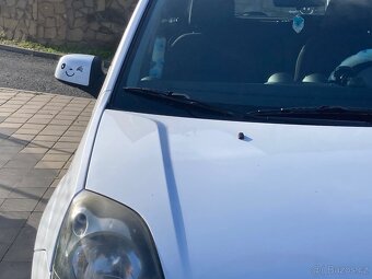 Ford fiesta 1,3i, 51 kw, r.v. 2008 - 3