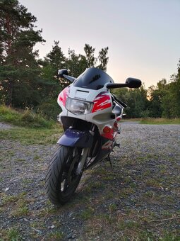 Honda CBR 600f 1993 PC25 74kw - 3