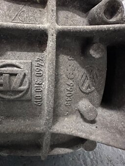 VW Touareg 3.0Tdi 4x4 automat poloosy diferenciál kardan - 3