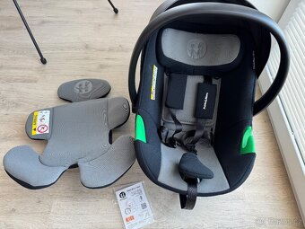 Autosedačka Petite a Mars Core Pro i-Size 0-13kg - 3