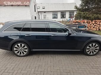 MB E 220d 4Matic,AllTerrain,Tažné,Webasto,Kamera. - 3