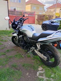 Yamaha FZS 600 Fazer - 3