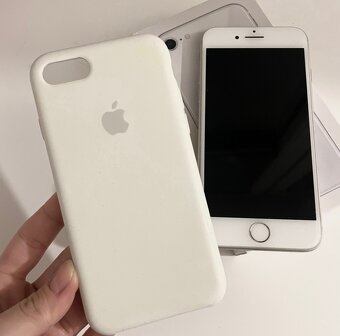 iPhone 8 - 3