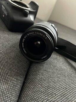 Canon EOS 2000D - 3