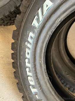 Prodám pneumatiky BFGoodrich 225/75R16 - 3