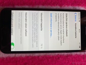 iPhone 8 64 GB + krabička - 3