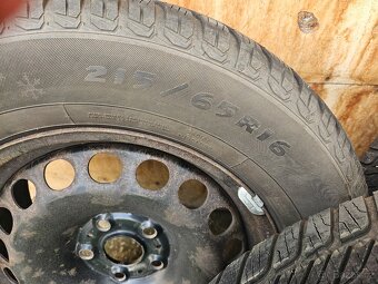 Zimní pneu 215/65 R 16 - 3